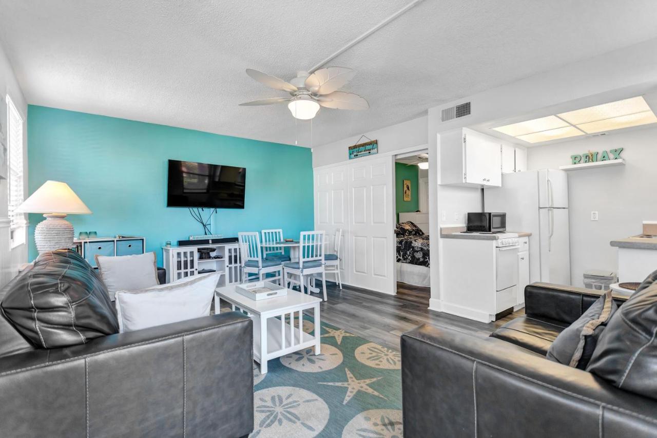 Gulf Winds Resort By Travel Resort Services St. Pete Beach Buitenkant foto